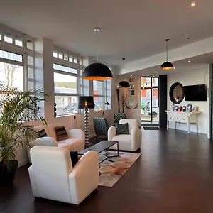 https://hotel-la-perriere.inbrittany.com